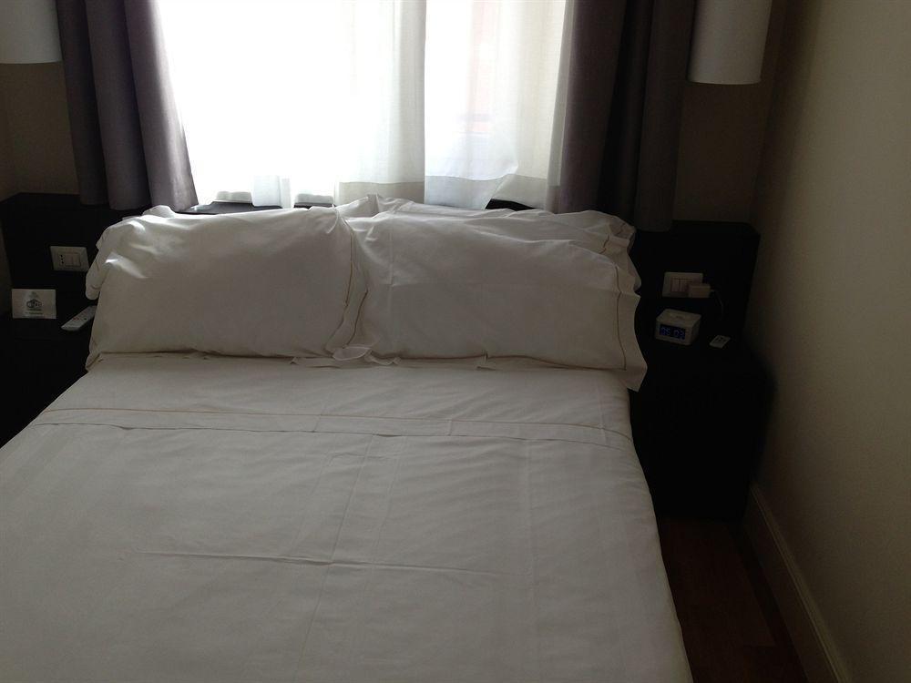 רומא Rhome Terminal Guest House מראה חיצוני תמונה