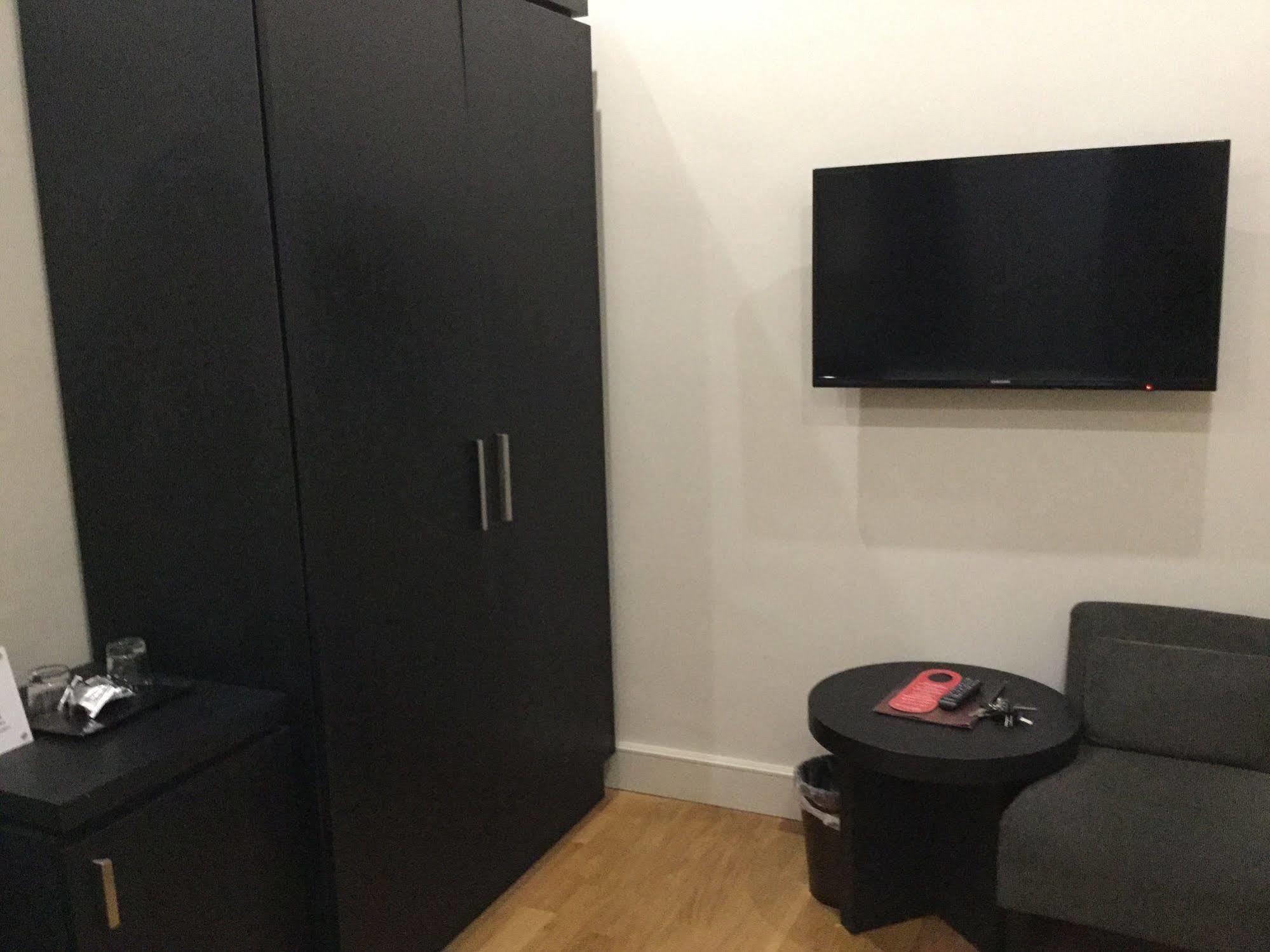 רומא Rhome Terminal Guest House מראה חיצוני תמונה